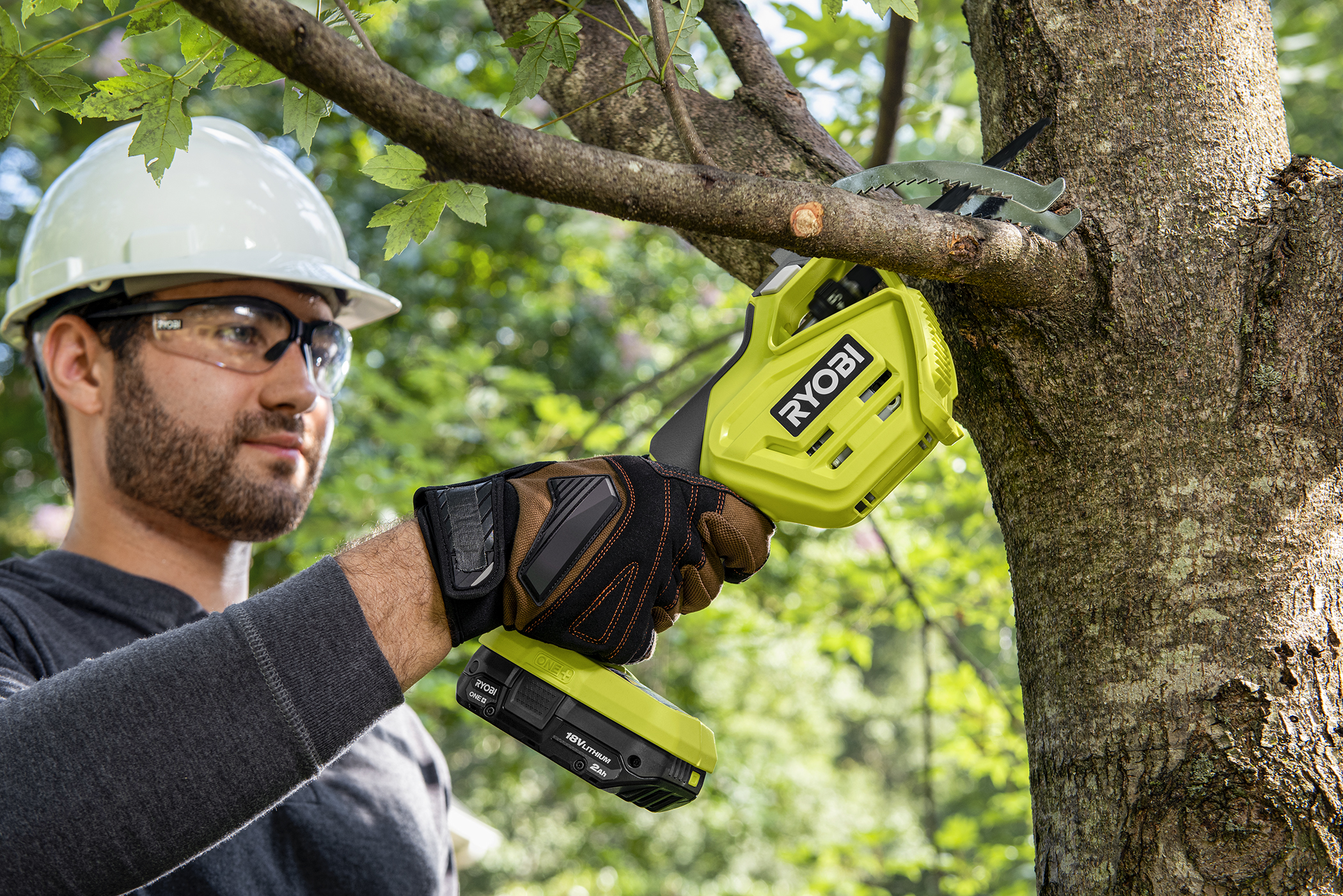 One-Handed Ergonomic Design
