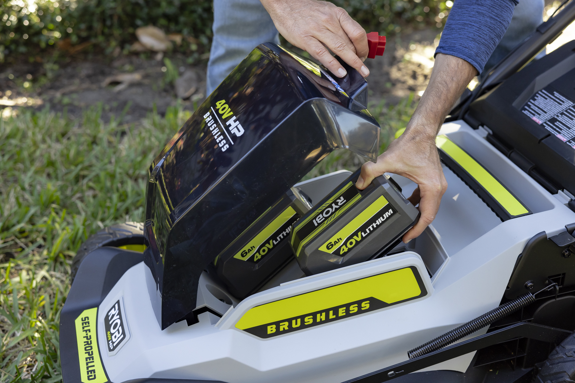 SELF-PROPELLED LAWN MOWER - RYOBI 